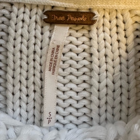 Free People Chunky Knit Sweetheart Sweater Size Small - Picture 6 of 9